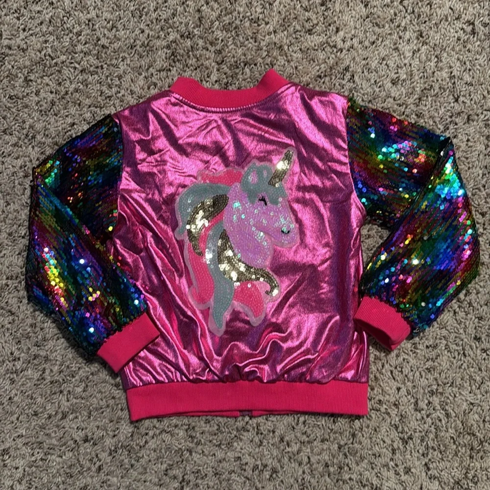 Girls size 120 (5T) lightweight metallic pink w/ sequins sleeves & unicorns coat